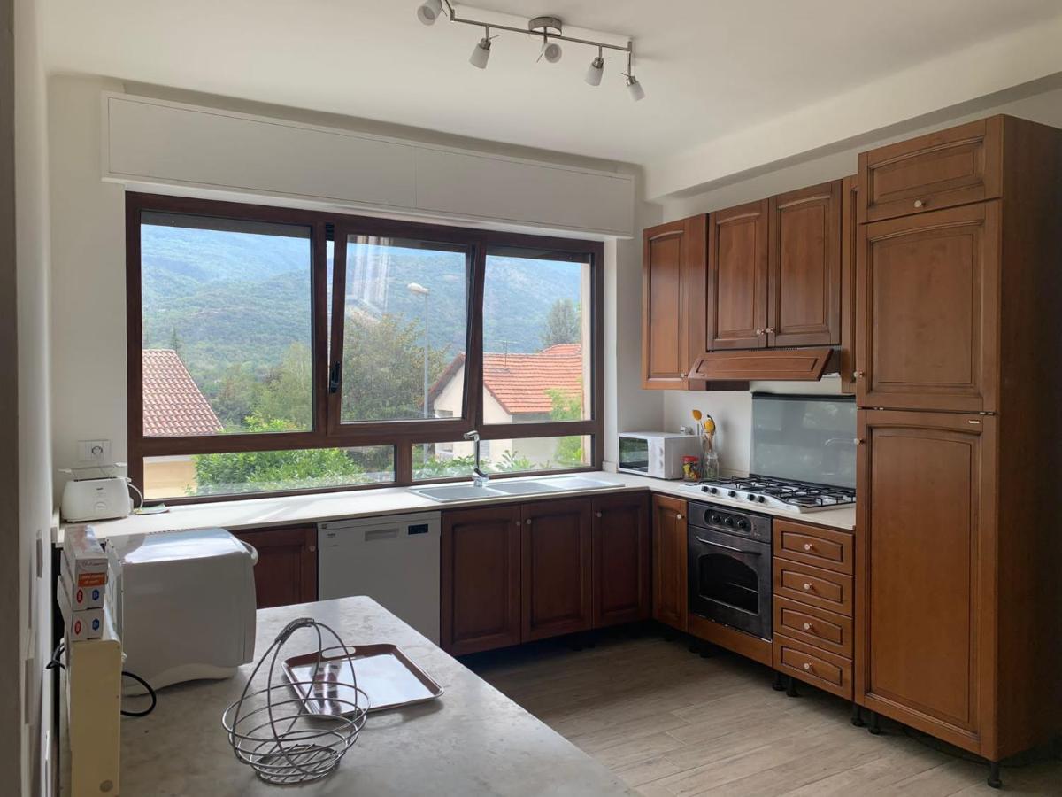 Big Appartement - 9 Guests - Air Conditionning And Courtyard Bussoleno Exterior photo
